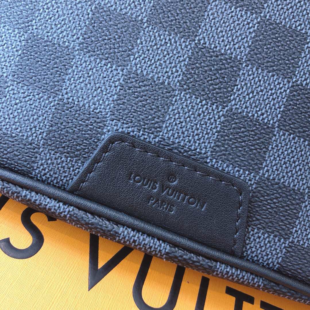 LV N40187 Damier Graphite涂层帆布Discovery腰包