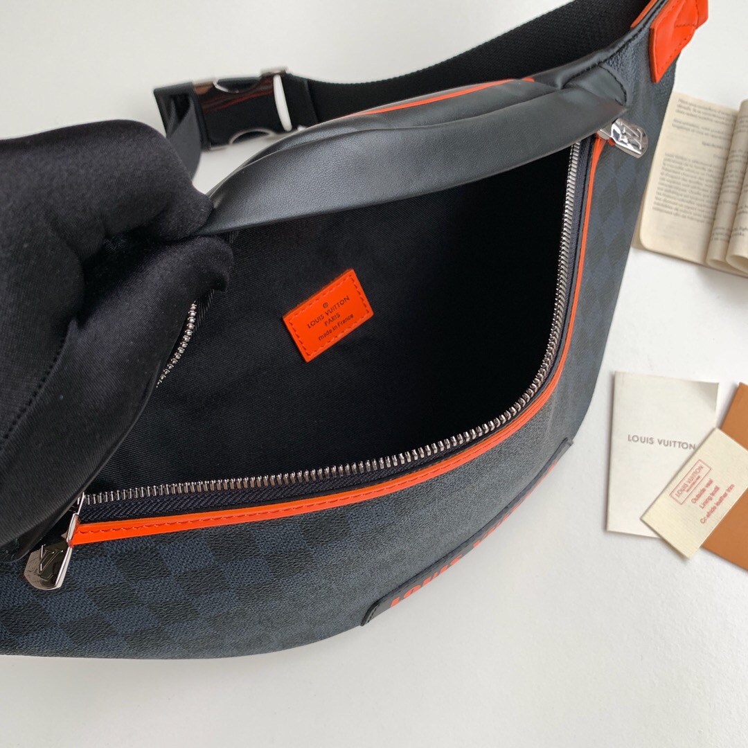 LV N40161 Damier Cobalt Race涂层帆布Discovery腰包