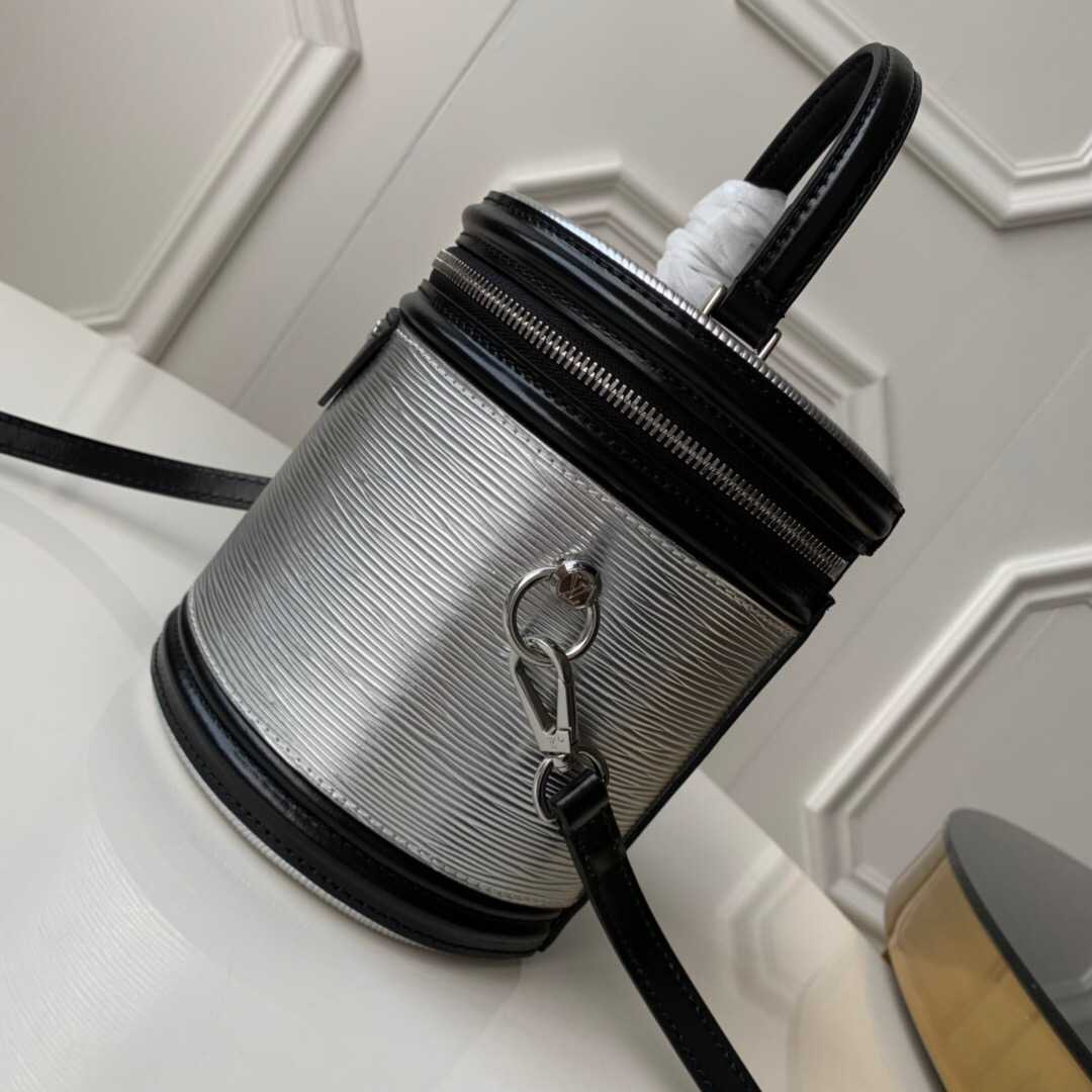 LV 19年秋冬 CANNES 银色圆筒包 M55316
