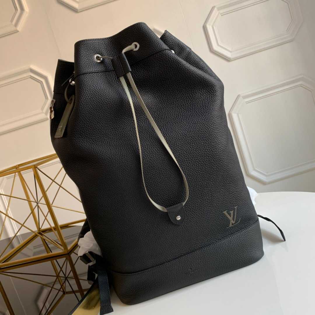 LV M55171 Taurillon牛皮 Noé抽绳双肩包
