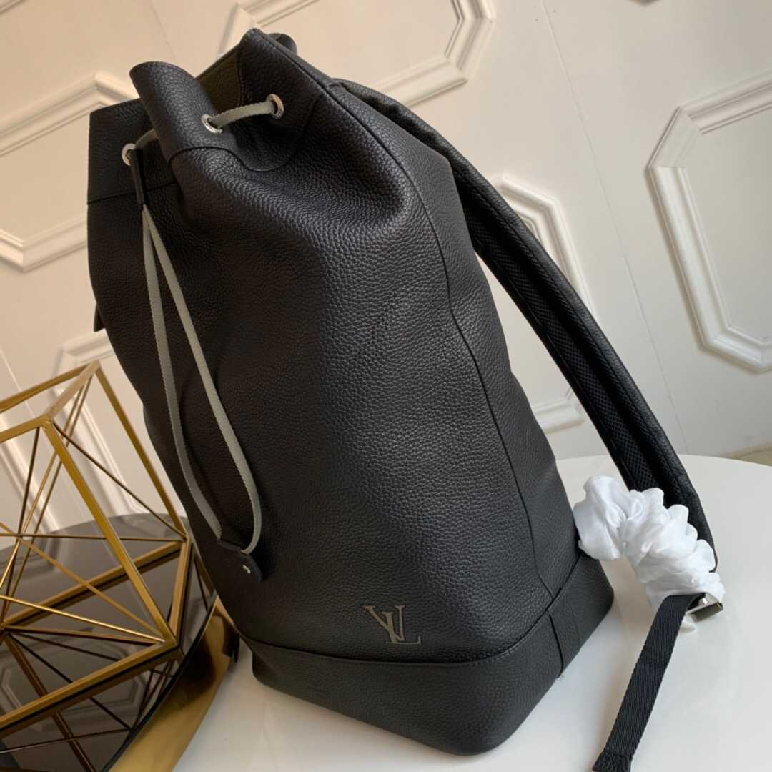 LV M55171 Taurillon牛皮 Noé抽绳双肩包