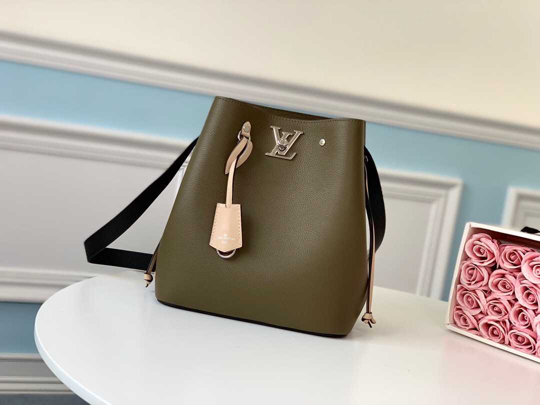 LV M55439 LOCKME BUCKET 手袋 小牛皮水桶包