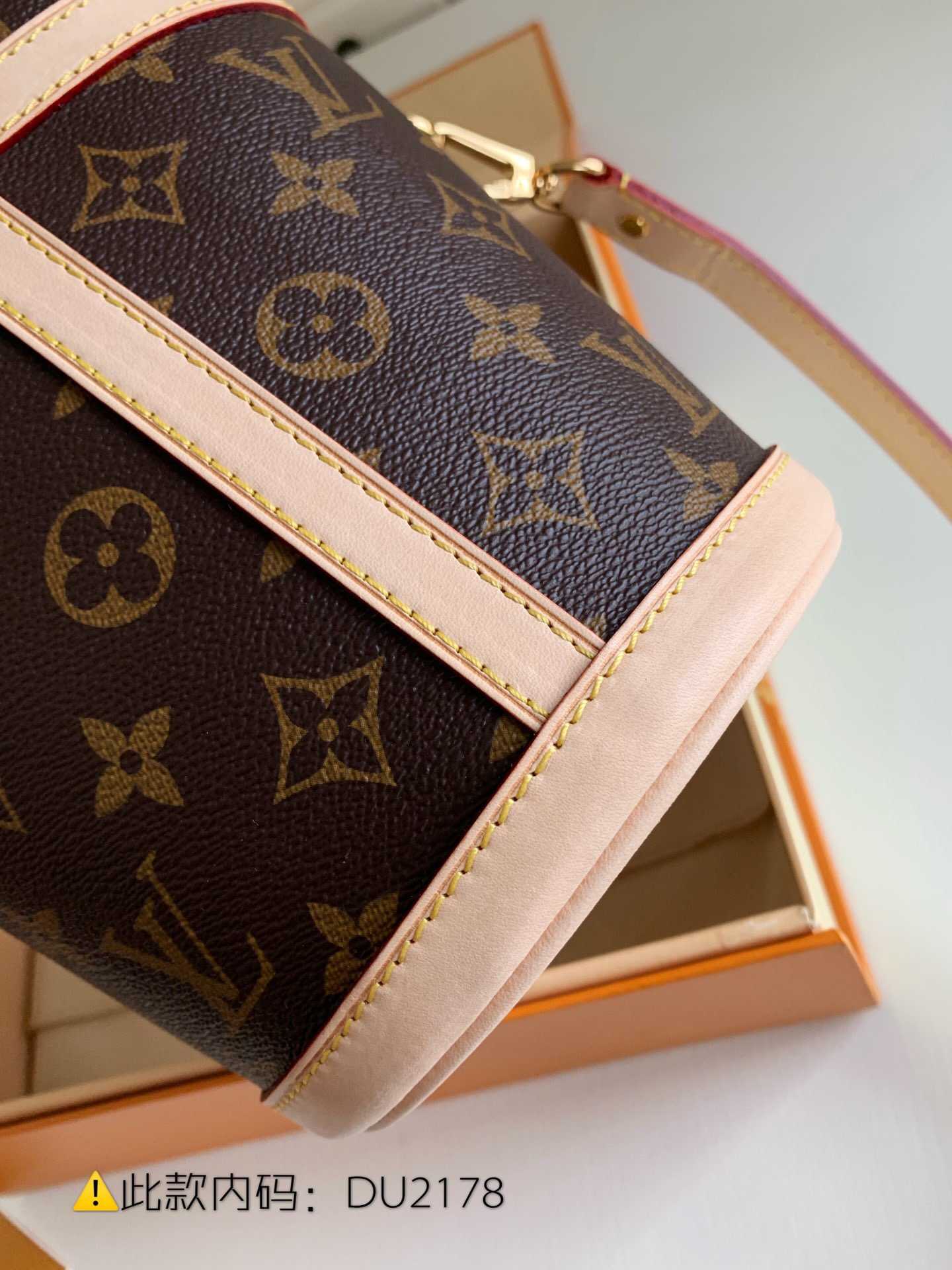 LV M43587 DUFFLE 手袋 圆筒薯条包