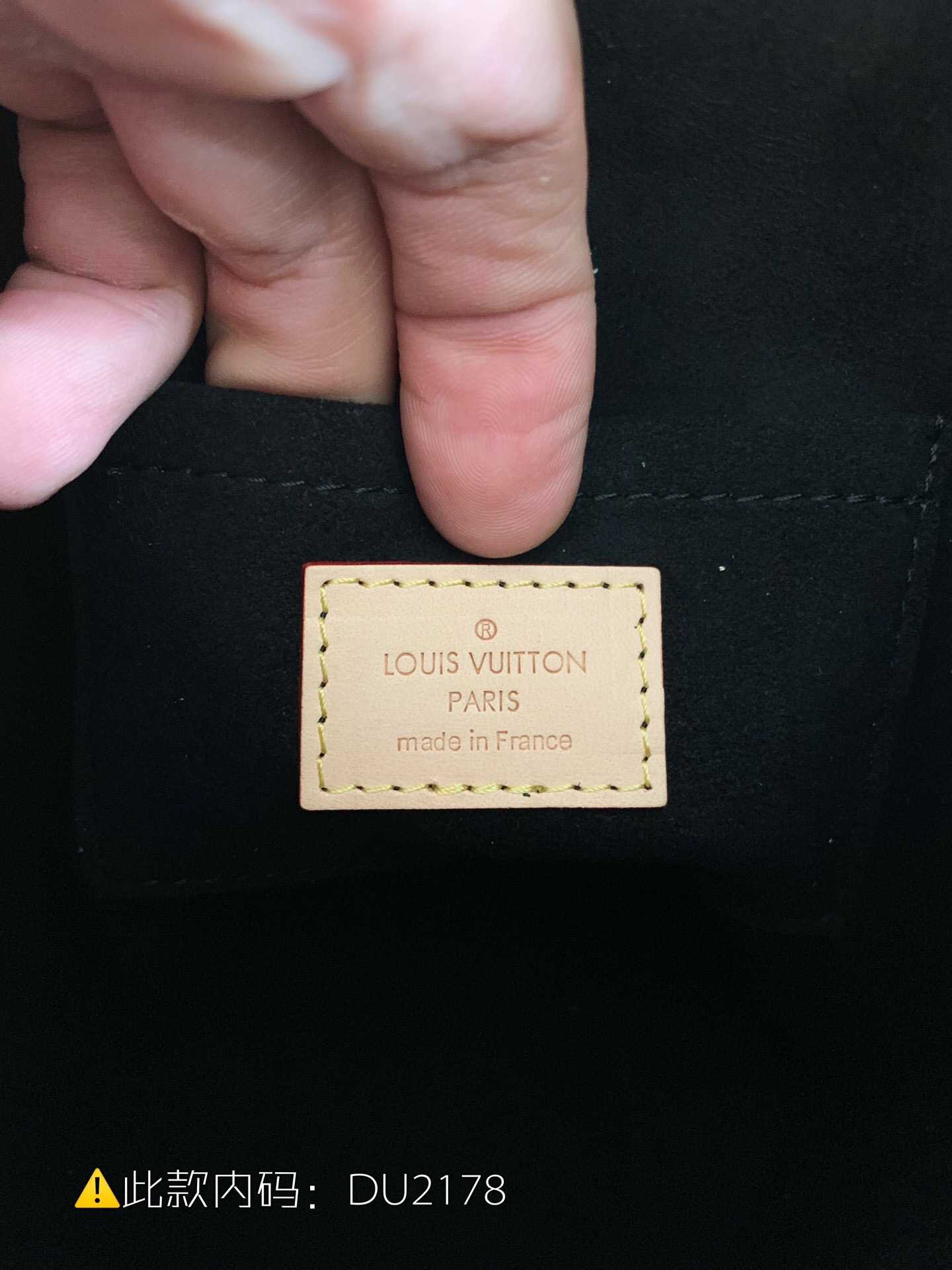 LV M43587 DUFFLE 手袋 圆筒薯条包