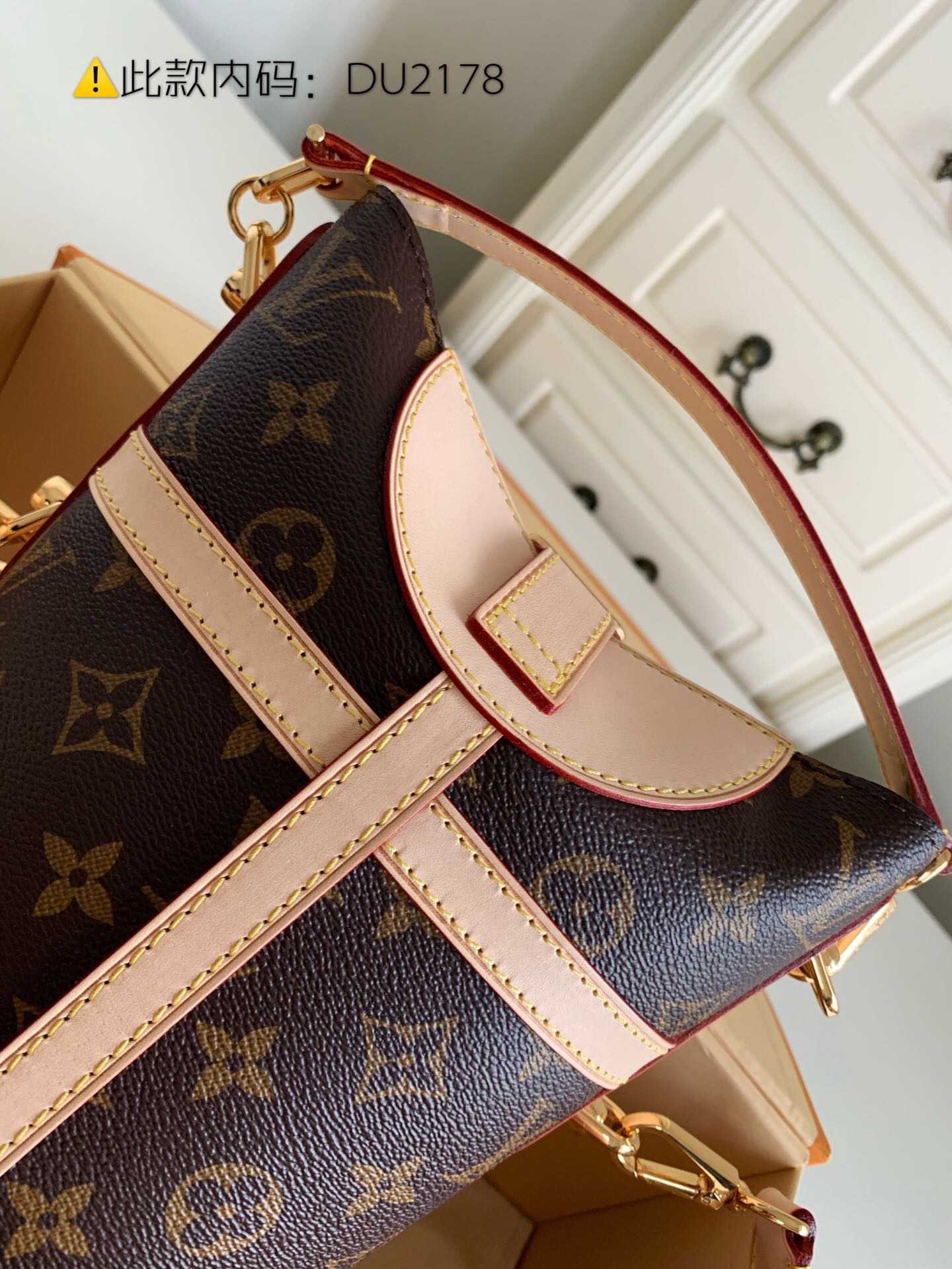 LV M43587 DUFFLE 手袋 圆筒薯条包