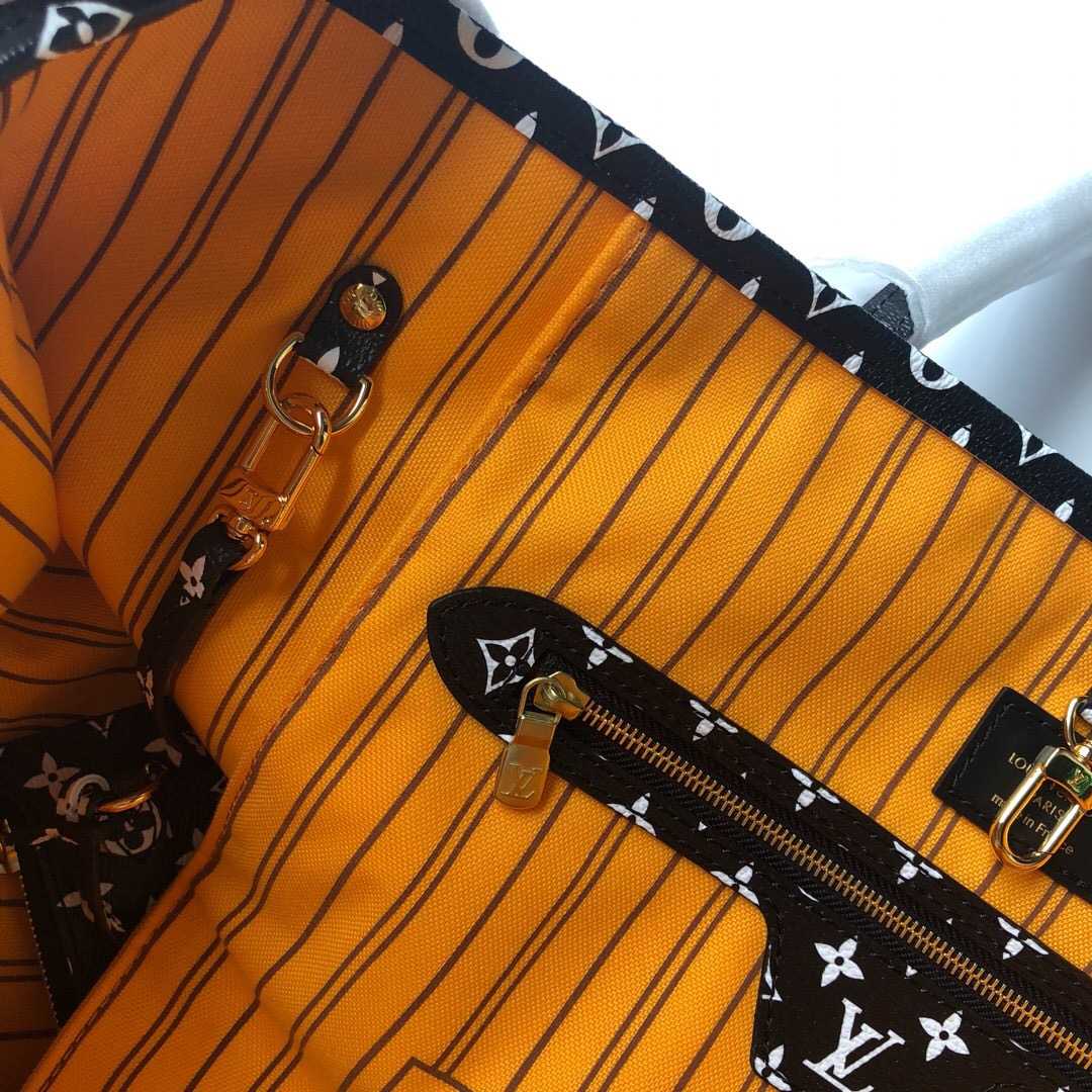 LV M44676 丛林系列豹纹Neverfull中号购物袋