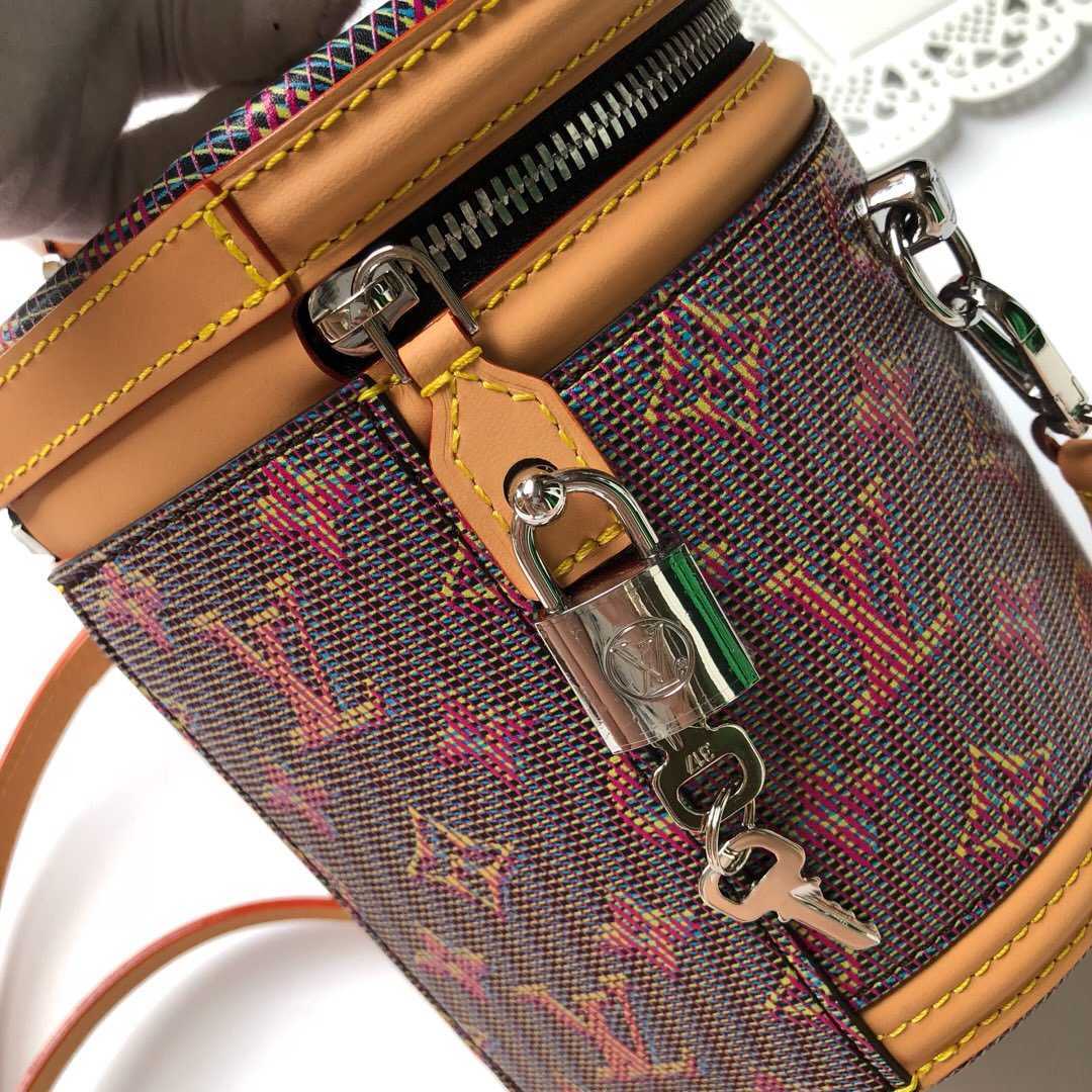 LV 2019新款CANNES 手袋 印花圆筒包 M55457