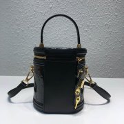LV M53997 M53998 19新款漆皮压纹Cannes手袋 圆筒包
