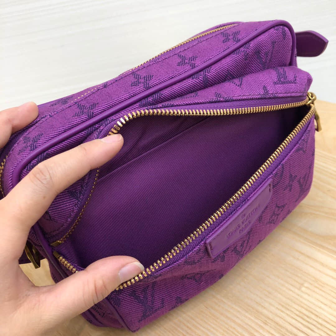 LV 2019新款紫色牛仔布Outdoor腰包胸包 M44624