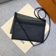 LV M44635 小牛皮二合一 Flat 邮差包