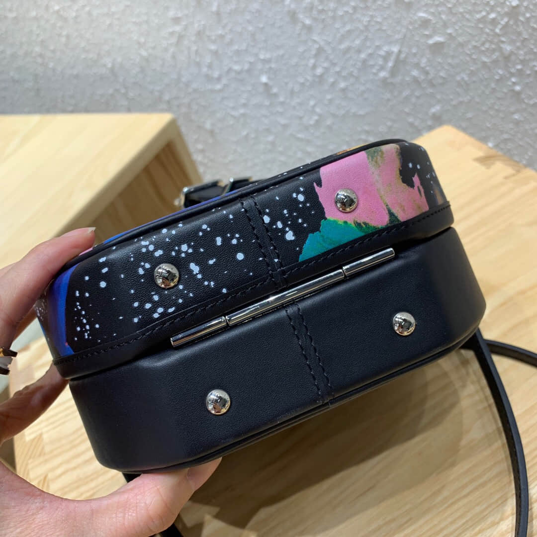LV M53798 Petite Boîte Chapeau 帽盒形手袋 印花圆饼包