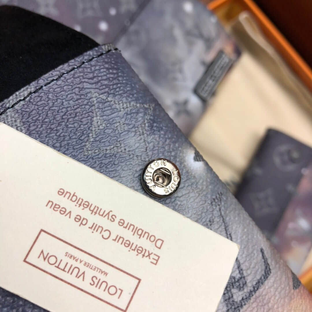 LV M44177 POCHETTE ALPHA 星空手包 (北京SKP限定款)