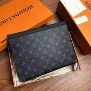 LV M61692 黑花VOYAGE洗刷包/手拿包