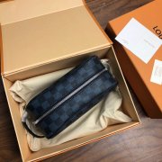 LV N50000 黑棋盘格男士盥洗袋