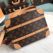 LV M44357 老花变色皮复古风格斜挎包