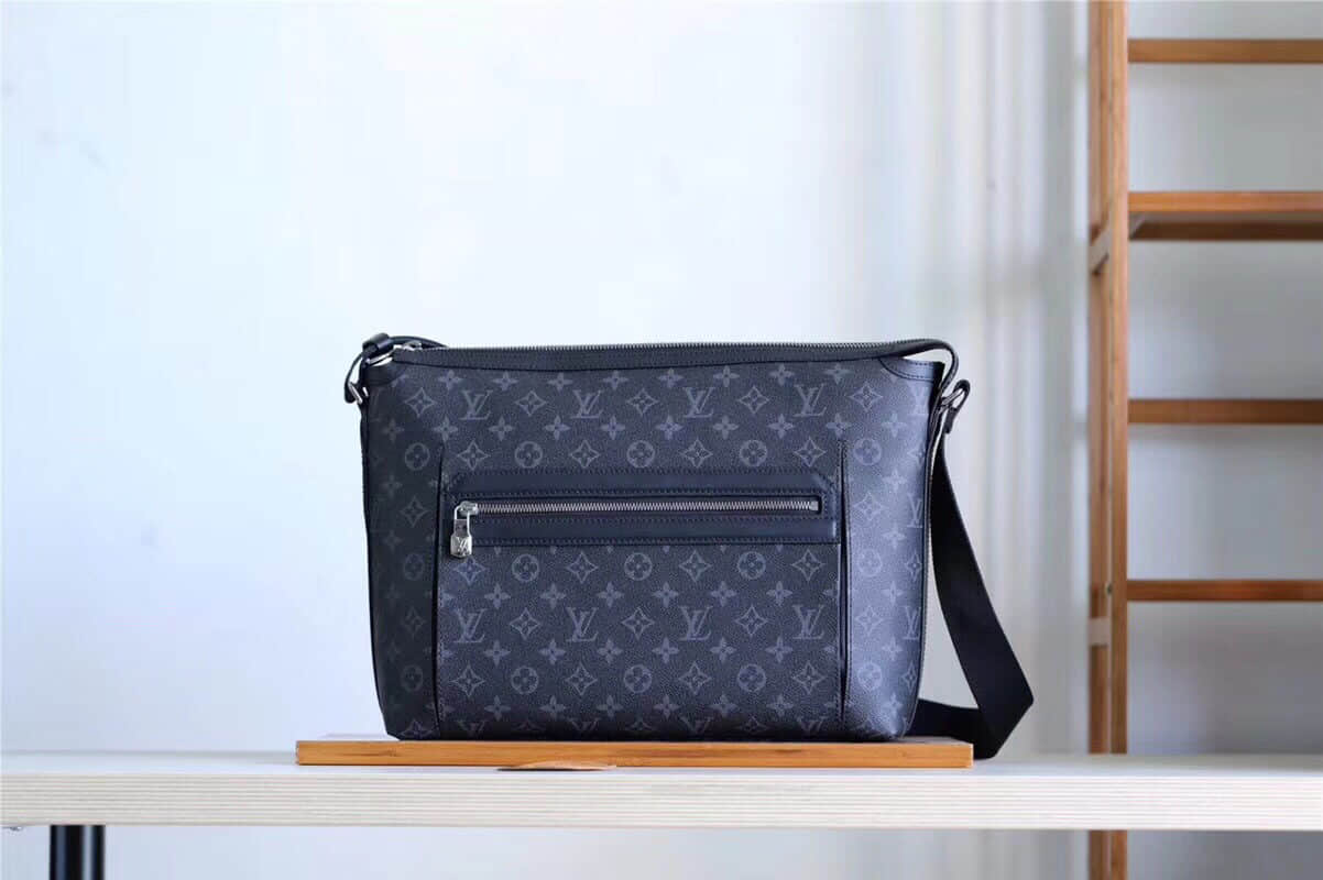 LV/路易威登 18新款 Odyssey邮差包 M44223 M44224