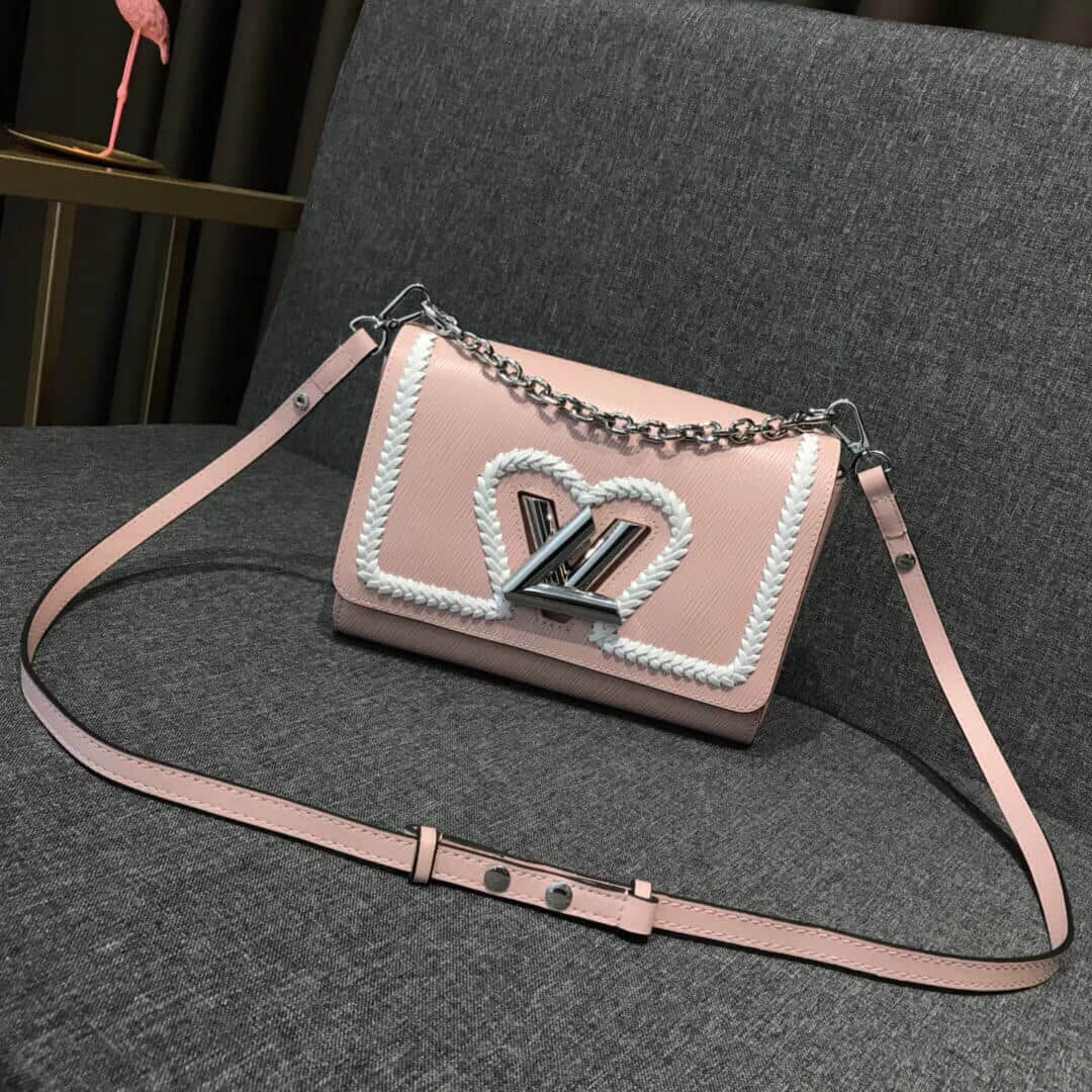 LV/路易威登 18新款 爱心形编织 Twist手袋 M54286 M53126