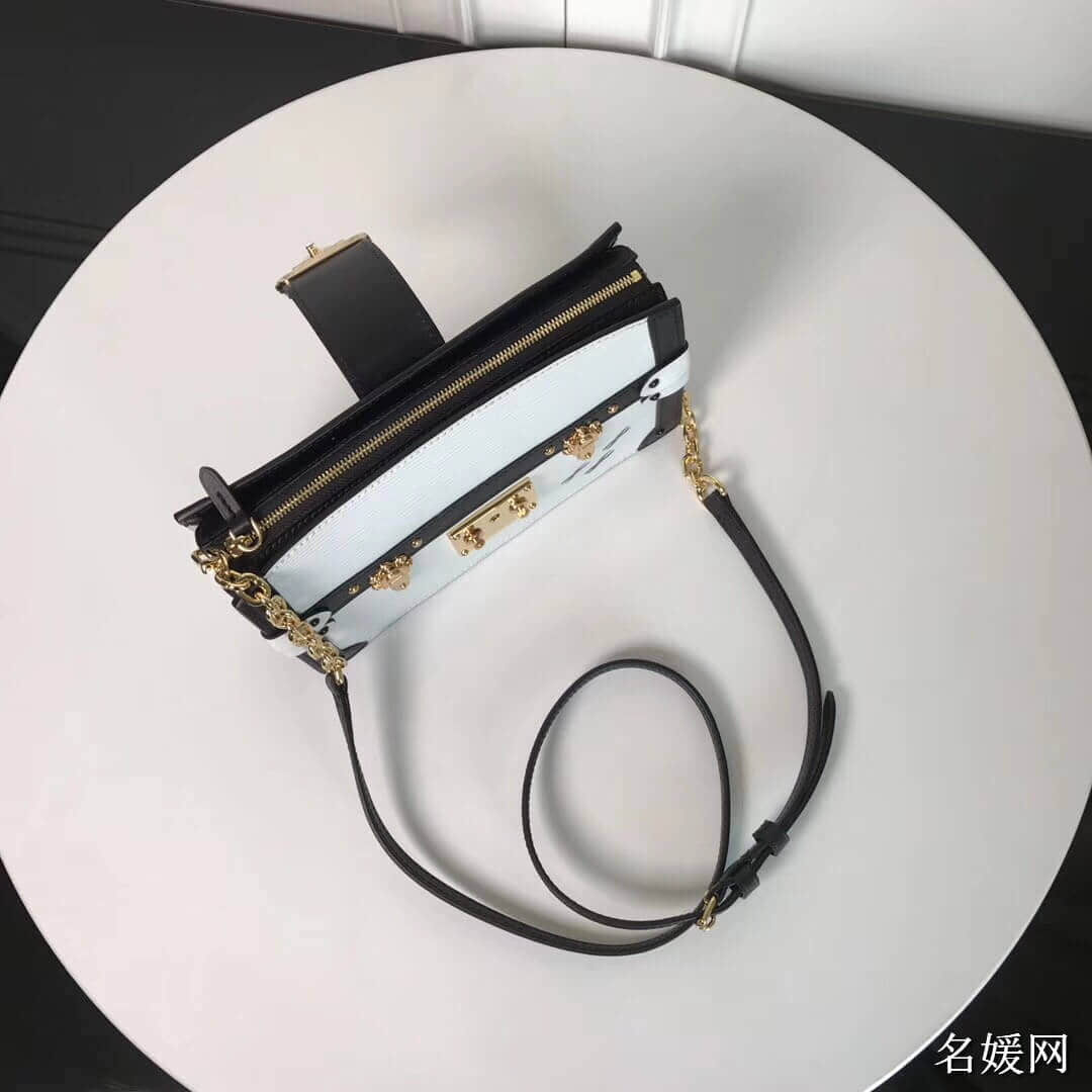 LV/路易威登 18新款 Trunk手袋/手拿包 M52151 M53052