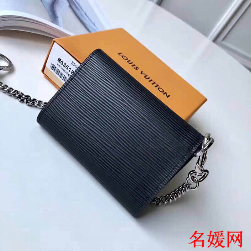 LV/路易威登 圆形标志 Rivets Chain 钱夹/钥匙扣钱包 M63518