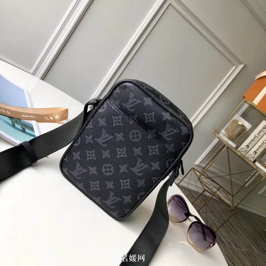 LV/路易威登18日本限定款Vivienne FOREVER太阳花图案单肩斜挎相机包M43677