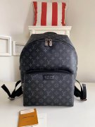 LV M43186 2019新款黑花Discovery双肩背包