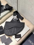 Dior/迪奥 2019新款Homme # Saddle Bag腰包胸包