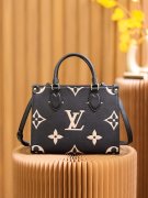 LV M45659 OnTheGo PM Bag