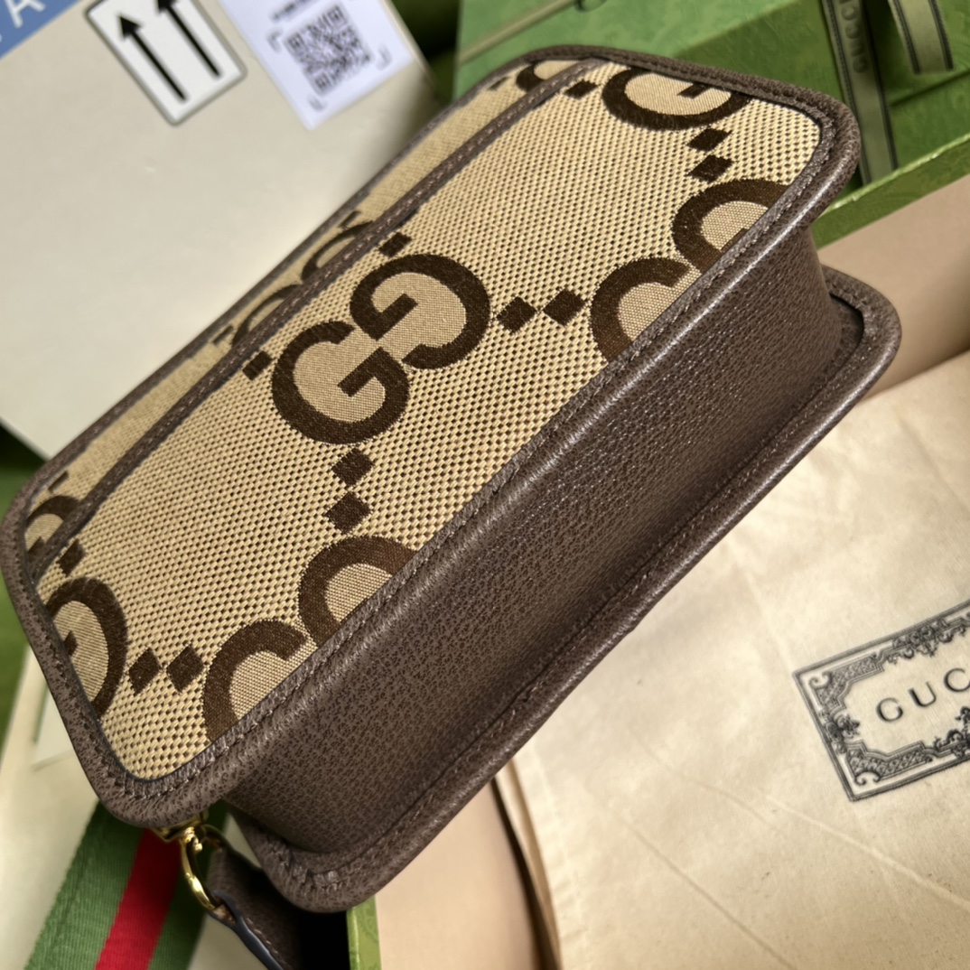 GUCCI古驰大G杏布肩背包696075