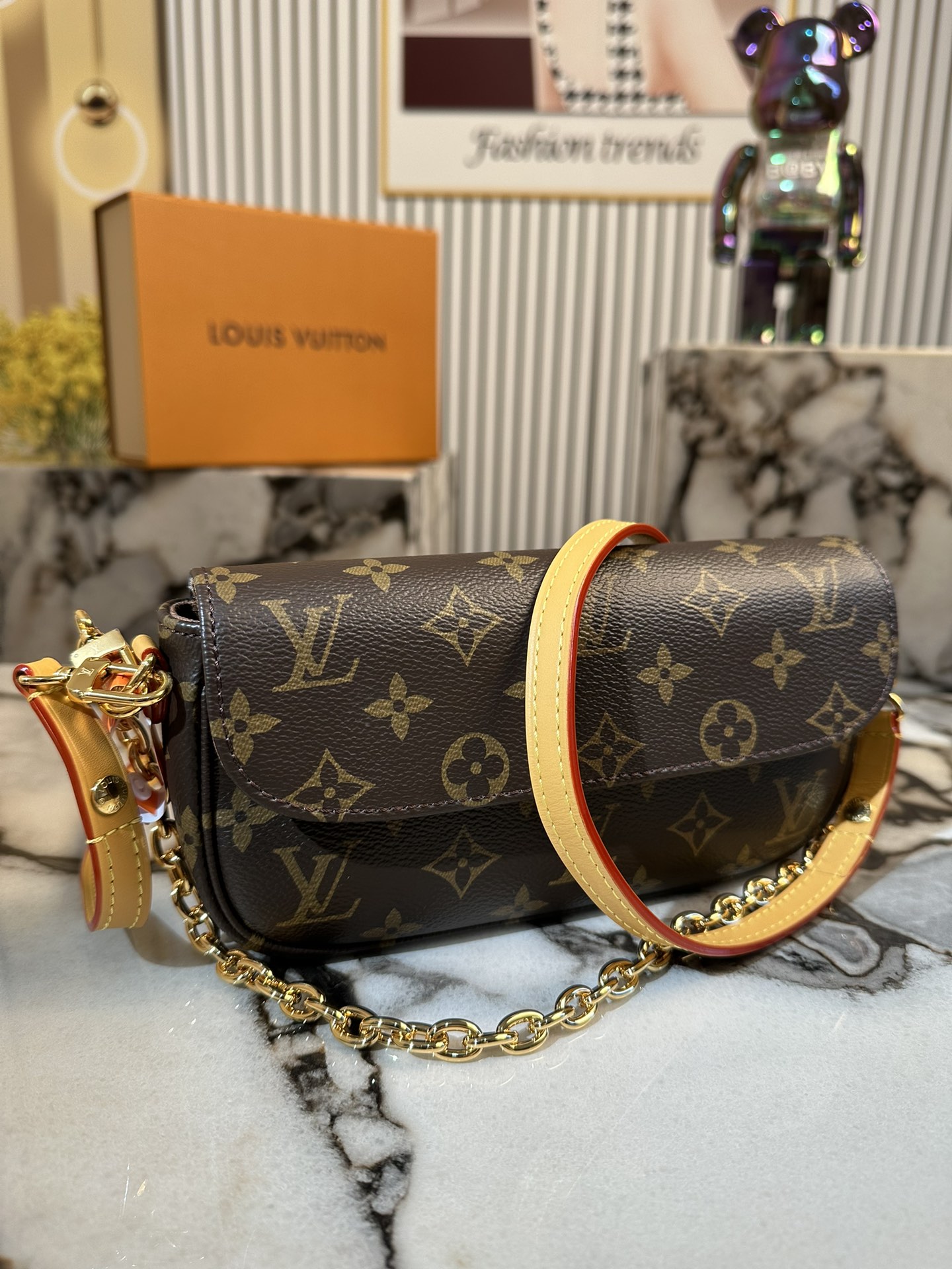 LV M81911 WALLET ON CHAIN IVY 手袋