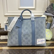 LV M22537 WEEKEND TOTE NM 手袋