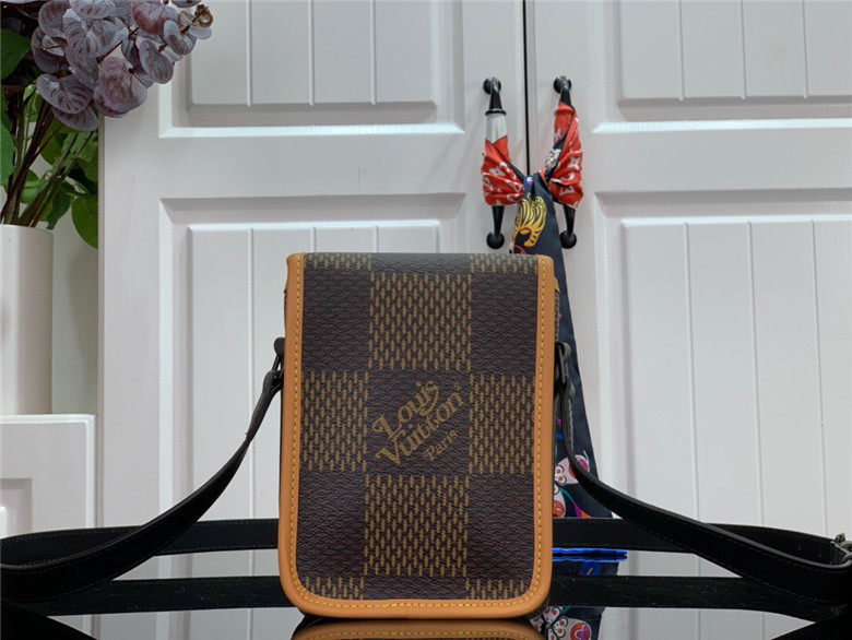 LV X NIGO N40357 NANO AMAZONE 邮差包